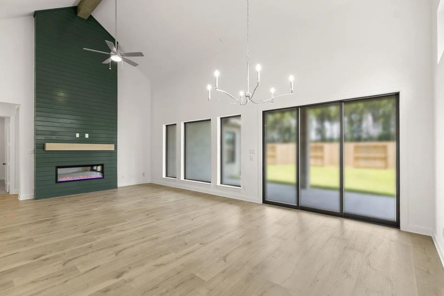 Brynlee II G Family room