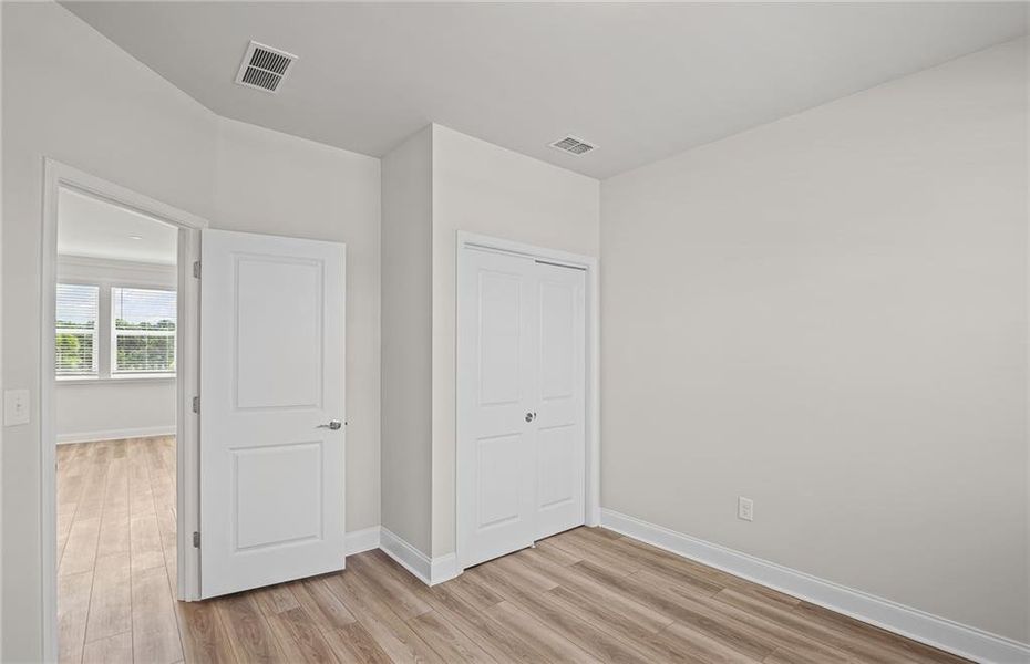 Spacious, unfurnished interior of a new home in Overland, Locust Grove (Image 24).