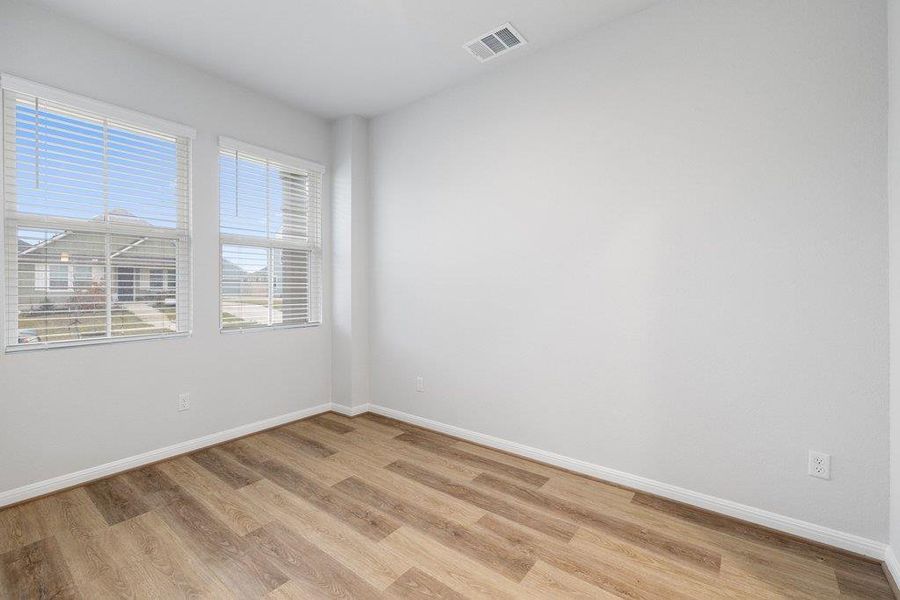 Spacious, unfurnished interior of a new home in Castlewood, Taylor (Image 35).