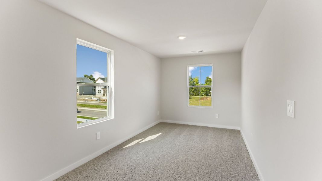 Spacious, unfurnished interior of a new home in Reserve at Hickory Ridge, Columbia (Image 39). Spacious, unfurnished interior of a new home in Reserve at Hickory Ridge, Columbia (Image 39).