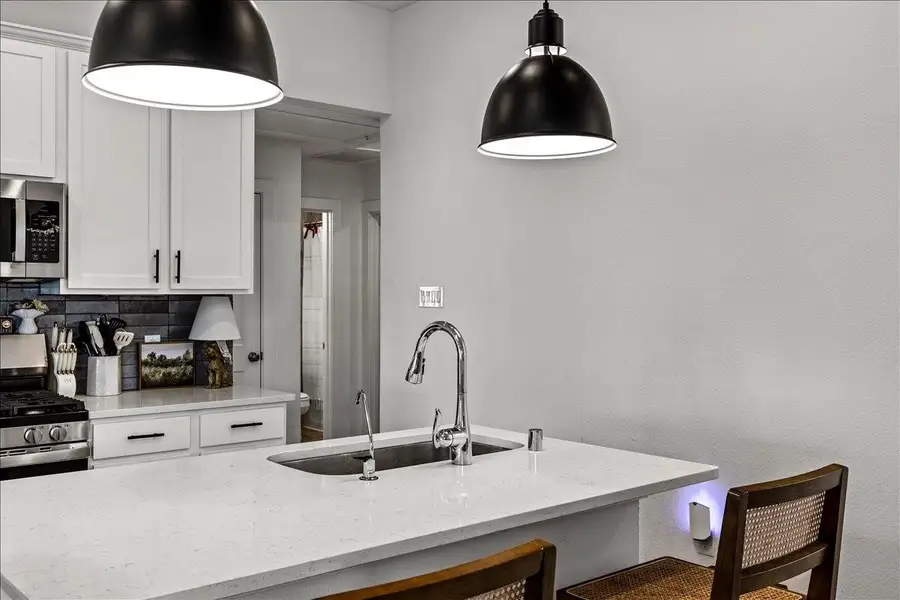 Close-up of interior finishes inside a home in Mustang Crossing, Alvin (Image 20).