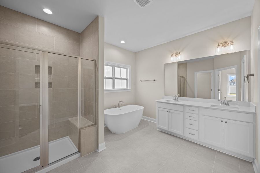 Furnished interior view inside a new home in Kennedy's Crossing, Grimesland (Image 12).