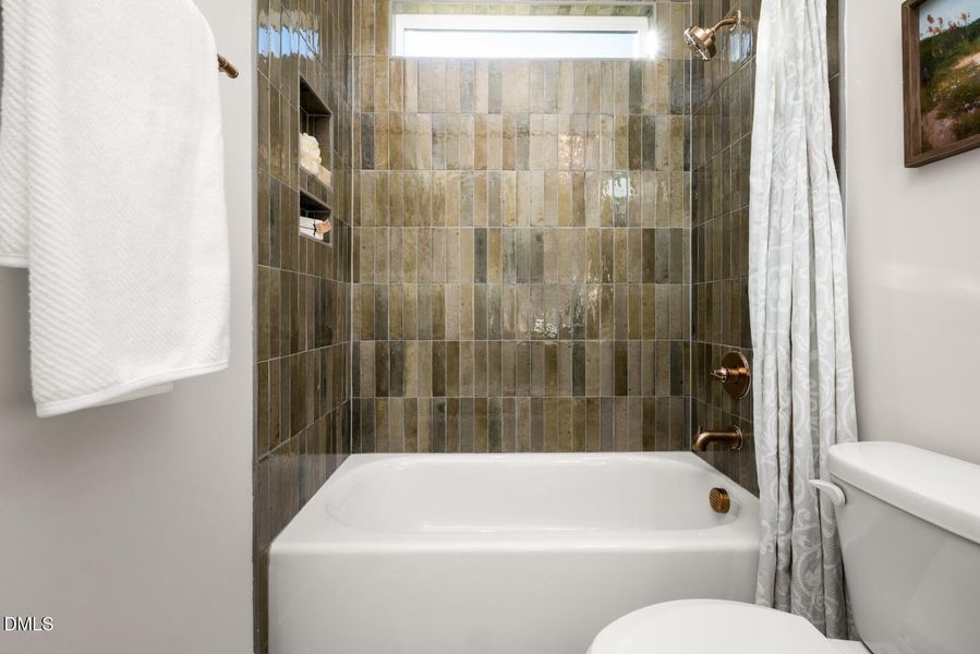 8021 Bud Morris (54)