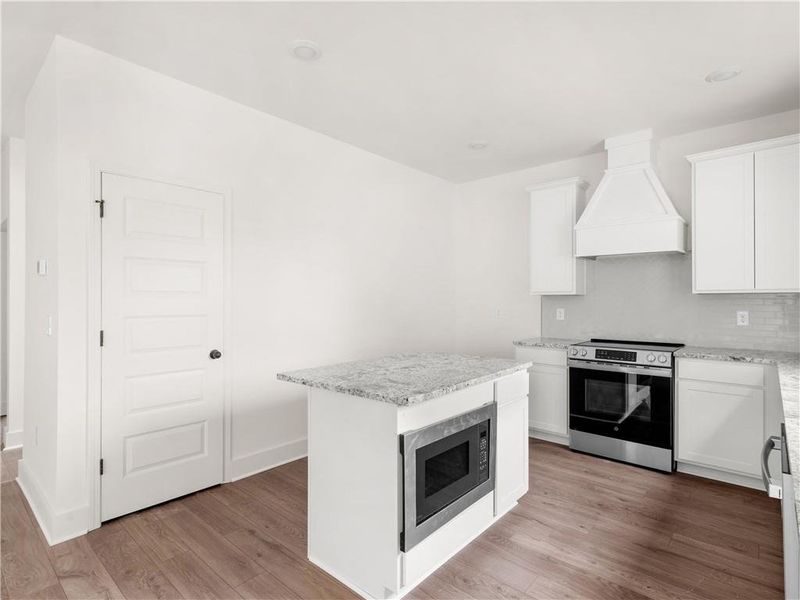 Furnished interior view inside a new home in , Mansfield (Image 5).