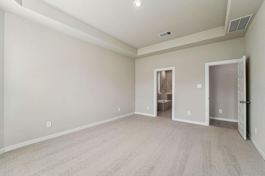 Photo is not of the actual home, but is an inspirational photo of builder’s model home and may depict options, furnishings, and/or decorator features that are not included Photo is not of the actual home, but is an inspirational photo of builder’s model home and may depict options, furnishings, and/or decorator features that are not included