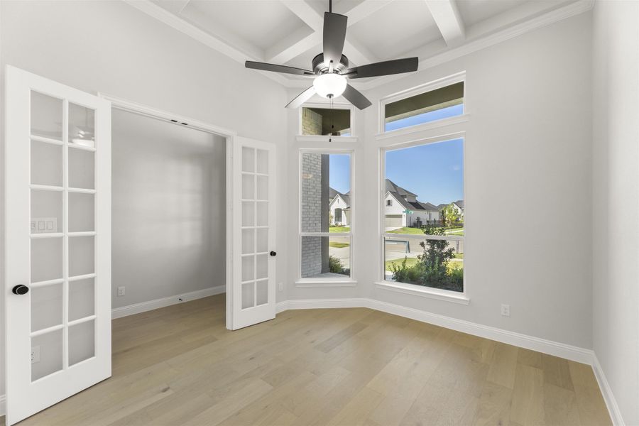 Representative unfurnished interior of a home built from the Wakefield by Windsor Homes in Nelson Lake Estates, Rockwall (Image 16).