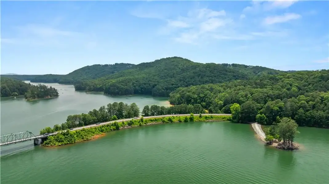 Natural landscape and outdoor views near Langston Reserve in Cartersville (Image 27).