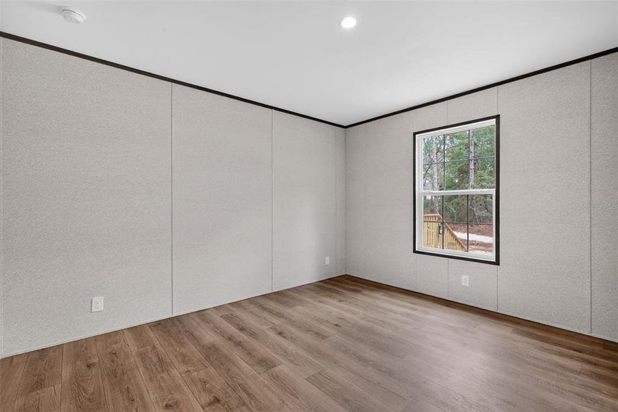 Spacious, unfurnished interior of a new home in , Interlachen (Image 35).