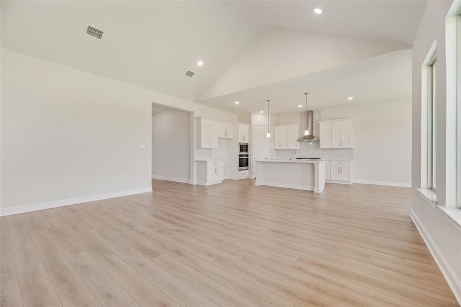 Spacious, unfurnished interior of a new home in Villages of Creekwood, Frisco (Image 24). Spacious, unfurnished interior of a new home in Villages of Creekwood, Frisco (Image 24).
