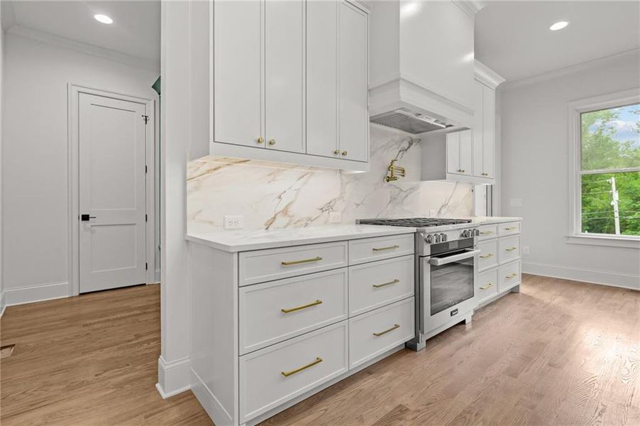 Furnished interior view inside a new home in , Buford (Image 9).