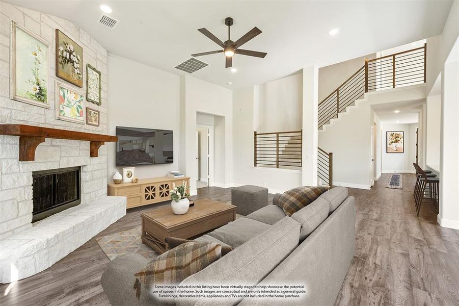 Furnished interior view inside a new home in Hulen Trails Classic 50, Fort Worth (Image 4). Furnished interior view inside a new home in Hulen Trails Classic 50, Fort Worth (Image 4).