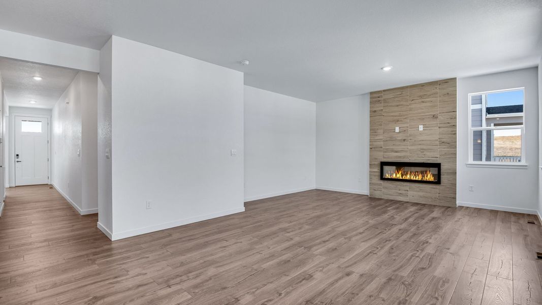Spacious, unfurnished interior of a new home in Trails at Crowfoot, Parker (Image 33).
