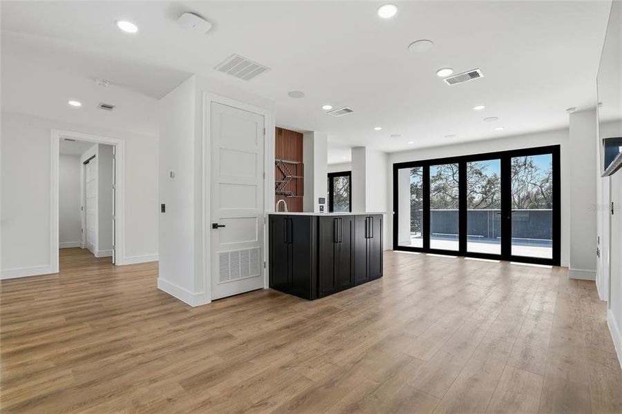 Image 86 of a home in .