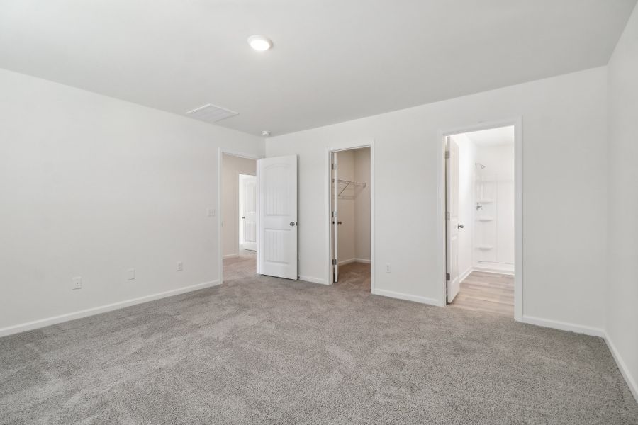 Representative unfurnished interior of a home built from the Kingston ll by Great Southern Homes in Portrait Hills, Aiken (Image 35).