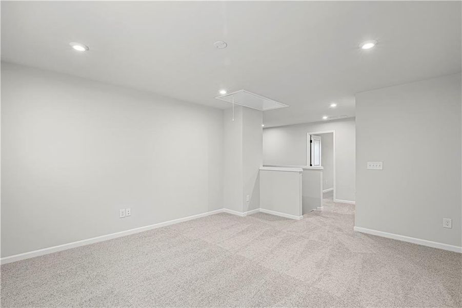 Spacious, unfurnished interior of a new home in Briar Creek, Atlanta (Image 17).