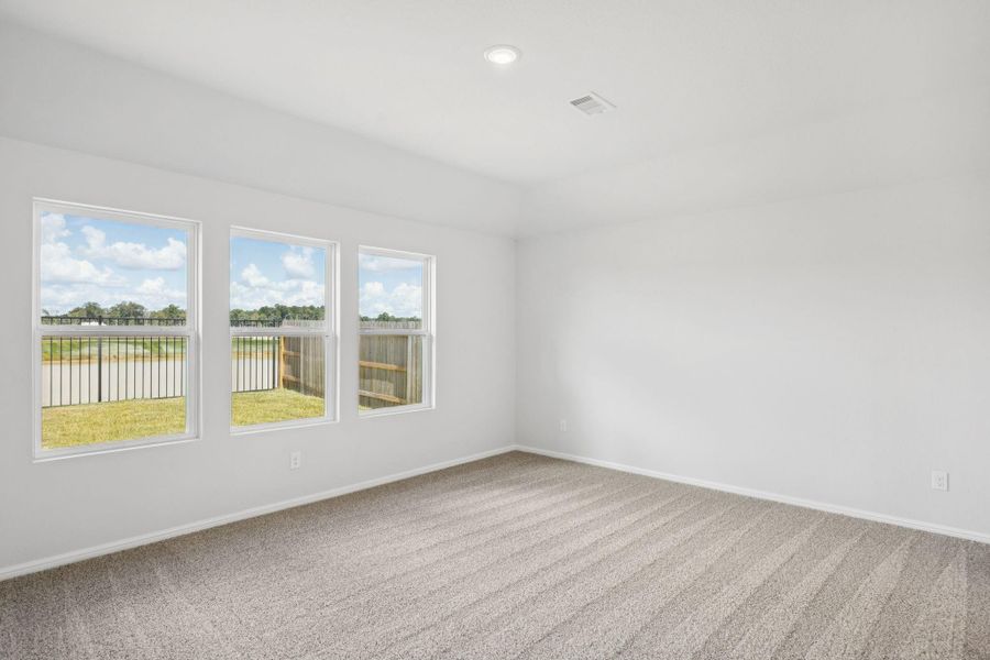 Spacious, unfurnished interior of a new home in Saint Tropez, Houston (Image 18). Spacious, unfurnished interior of a new home in Saint Tropez, Houston (Image 18).