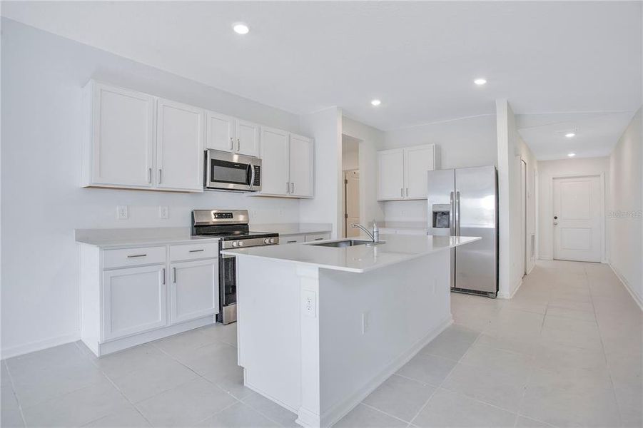 Furnished interior view inside a new home in Peace Creek Reserve, Winter Haven (Image 6).