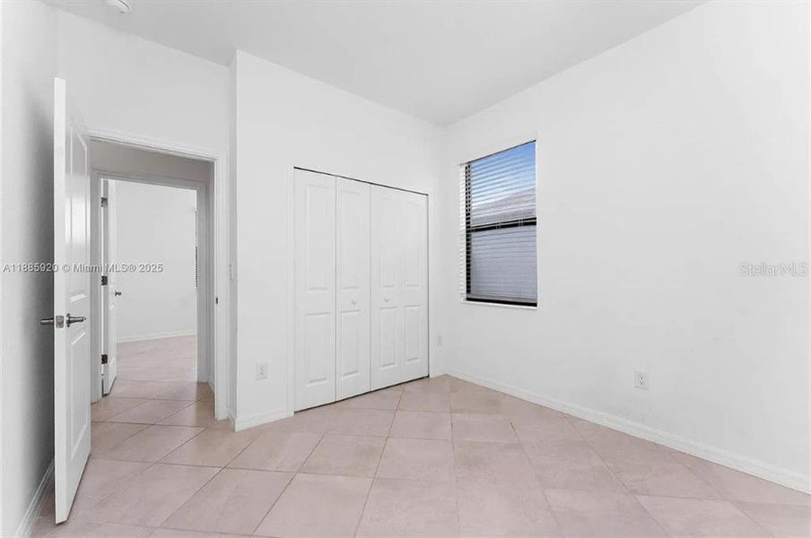 Spacious, unfurnished interior of a new home in , Port Charlotte (Image 17).