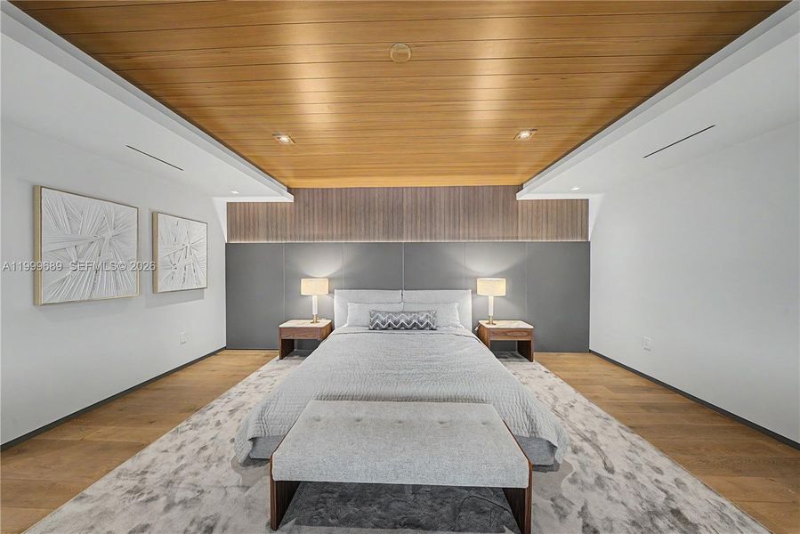 Furnished interior view inside a new home in , Fort Lauderdale (Image 42).