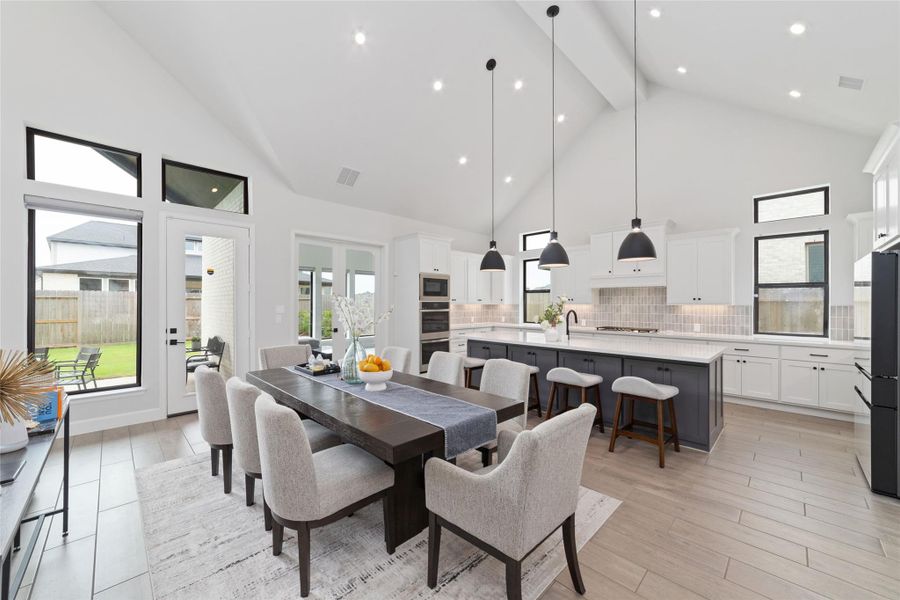Furnished interior view inside a new home in Cross Creek Ranch, Fulshear (Image 9).