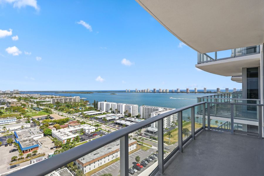 220 Lake Shore Drive - 20.jpg-FULL