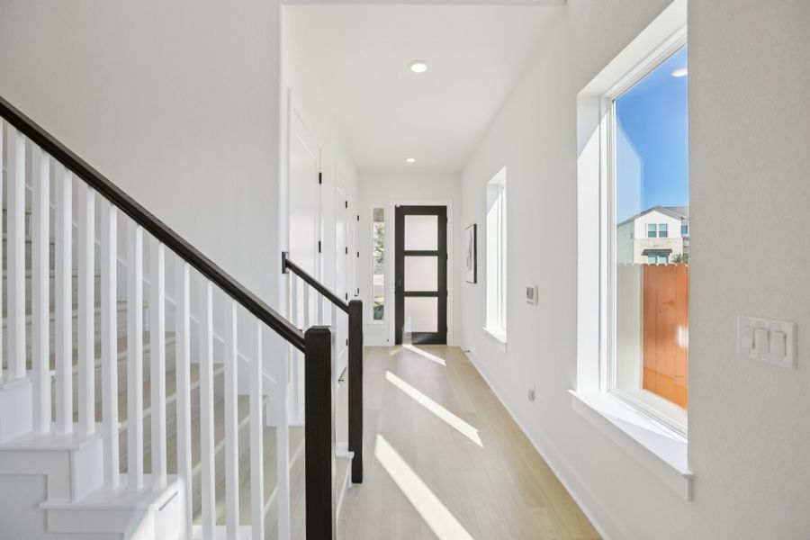 Spacious, unfurnished interior of a new home in Foxfield, Austin (Image 21).