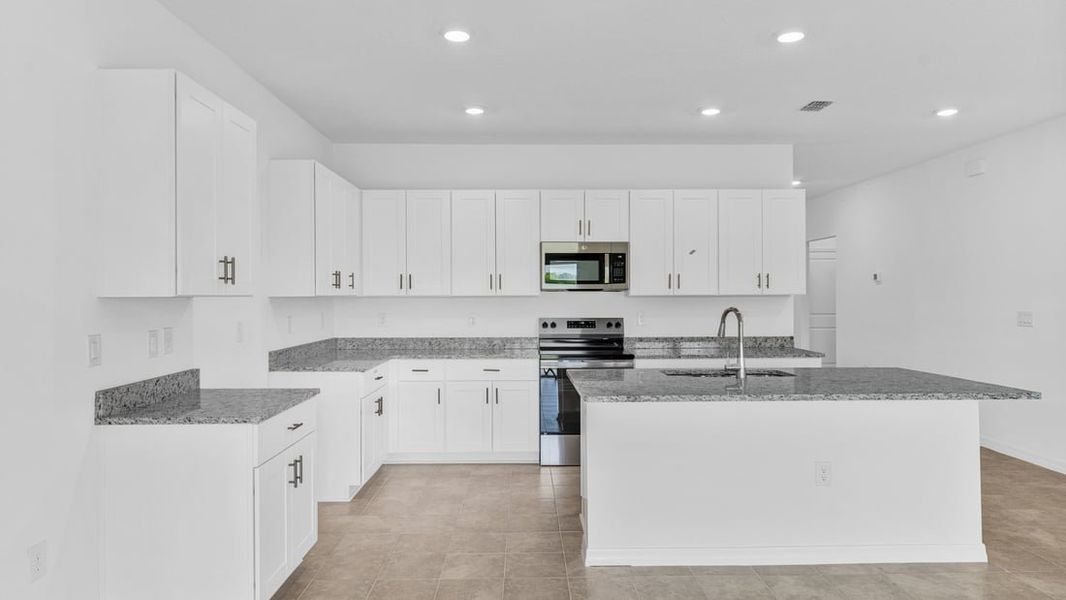 Representative furnished interior of a home built from the Sage by Taylor Morrison in Coopers Meadow, Jacksonville (Image 8).