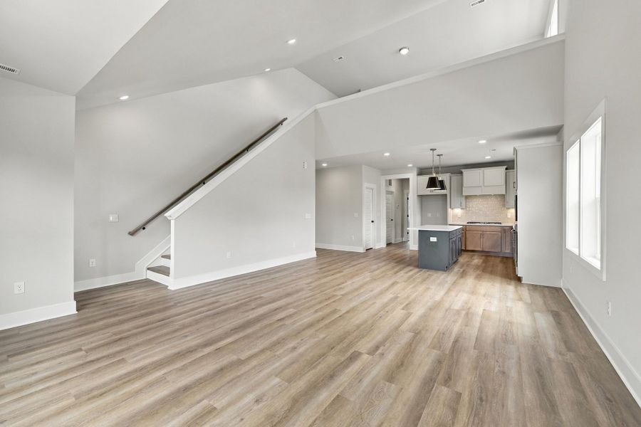 Spacious, unfurnished interior of a new home in Allen Park, Raleigh (Image 19).
