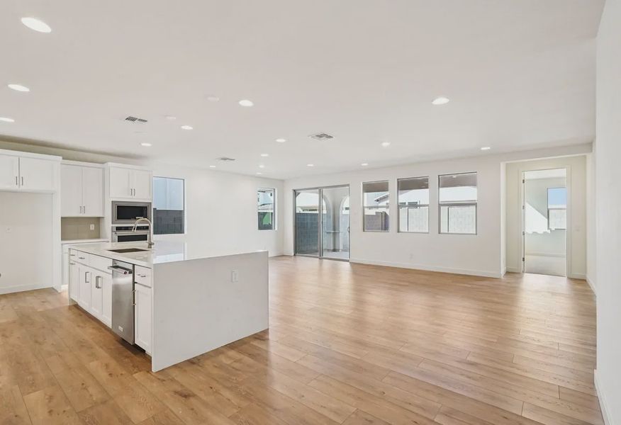 Great Room - 4 of 11