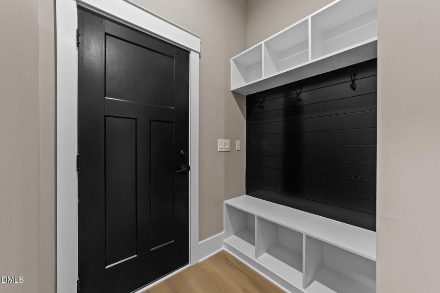 32-web-or-mls-VB4A4700