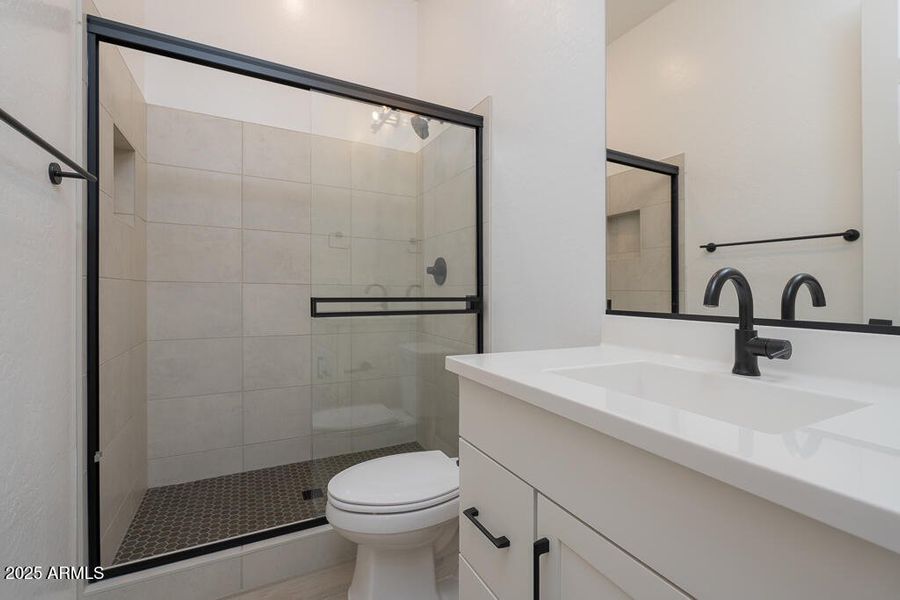 Tri Pointe Waterston Central 385 - Bathr