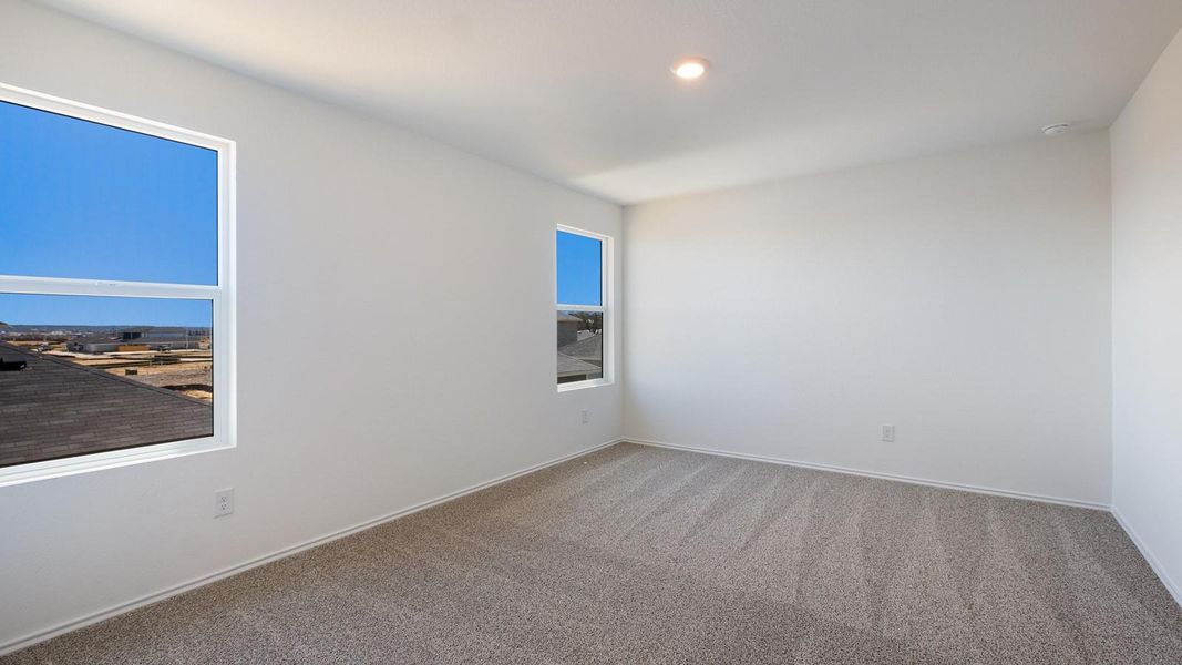 Spacious, unfurnished interior of a new home in Valverde, Bastrop (Image 16).