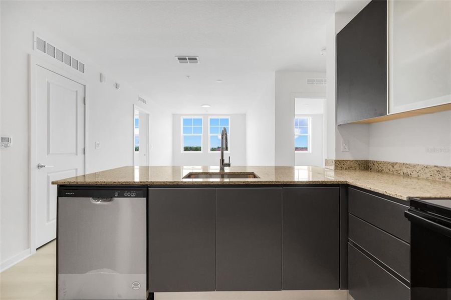 Furnished interior view inside a new home in , Orlando (Image 13).