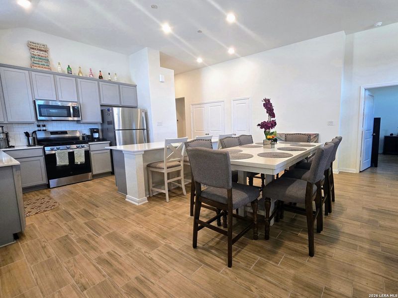 Furnished interior view inside a new home in Homestead, Schertz (Image 14).