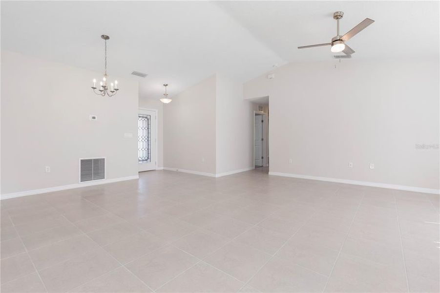 Spacious, unfurnished interior of a new home in , Palm Coast (Image 29).
