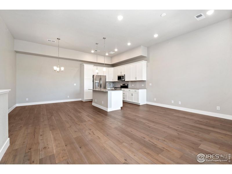Spacious, unfurnished interior of a new home in Wilder at Timnath Ranch, Timnath (Image 7).
