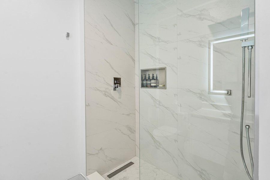 015-220LakeShoreDrive-2109-LakePark-FL-3