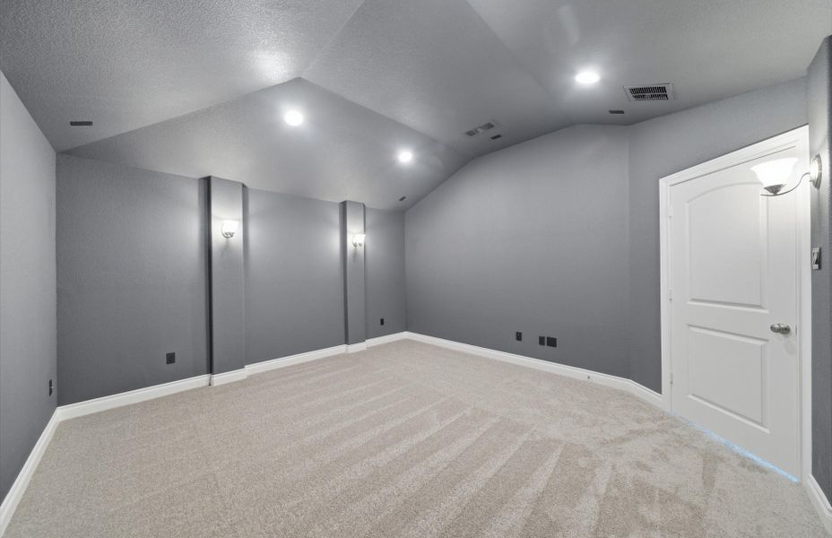 Spacious, unfurnished interior of a new home in Artavia 70′, Conroe (Image 35).