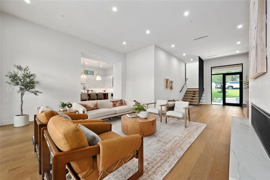 Furnished interior view inside a new home in , Austin (Image 26). Furnished interior view inside a new home in , Austin (Image 26).