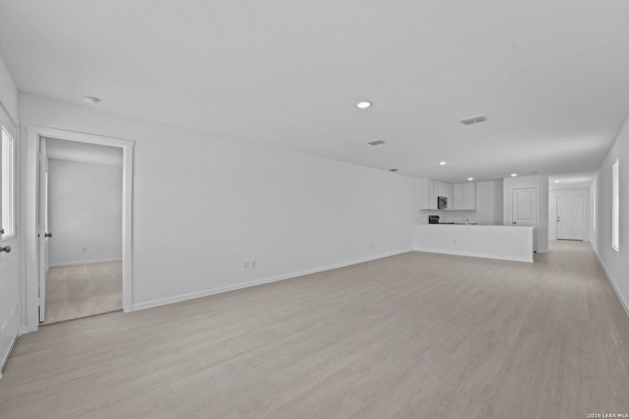 Spacious, unfurnished interior of a new home in Hidden Oasis, San Antonio (Image 19). Spacious, unfurnished interior of a new home in Hidden Oasis, San Antonio (Image 19).