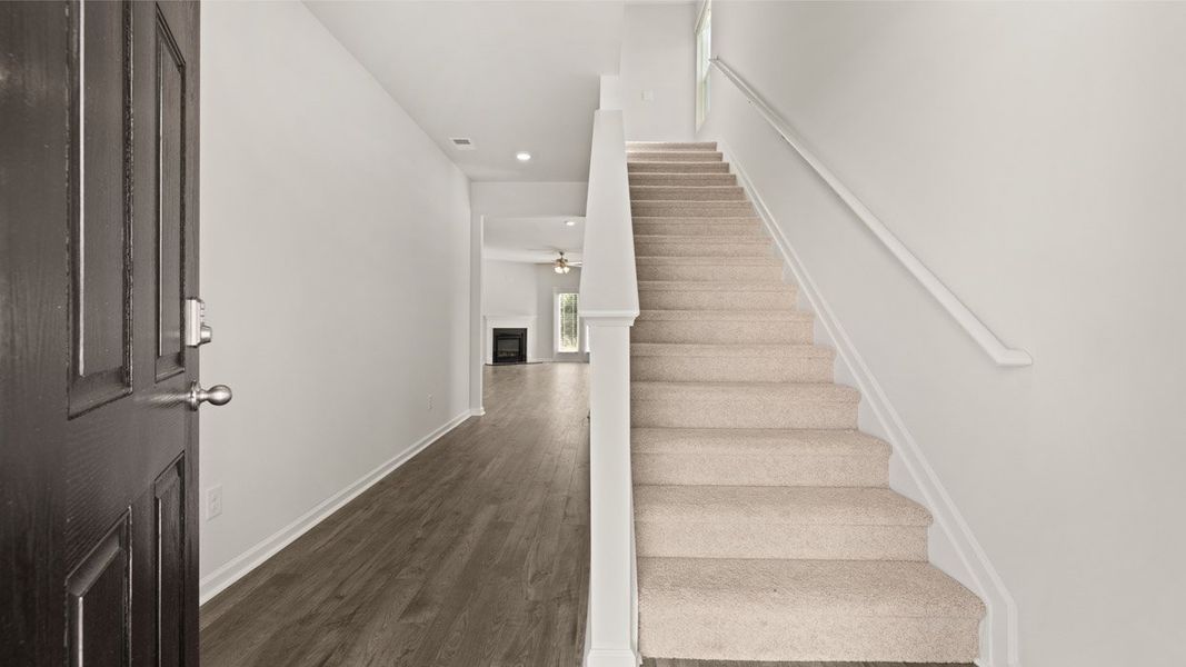 Spacious, unfurnished interior of a new home in Highland Hills, Graniteville (Image 37).