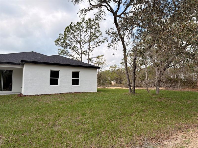 Exterior details and patio area of a home in , Dunnellon (Image 27). Exterior details and patio area of a home in , Dunnellon (Image 27).