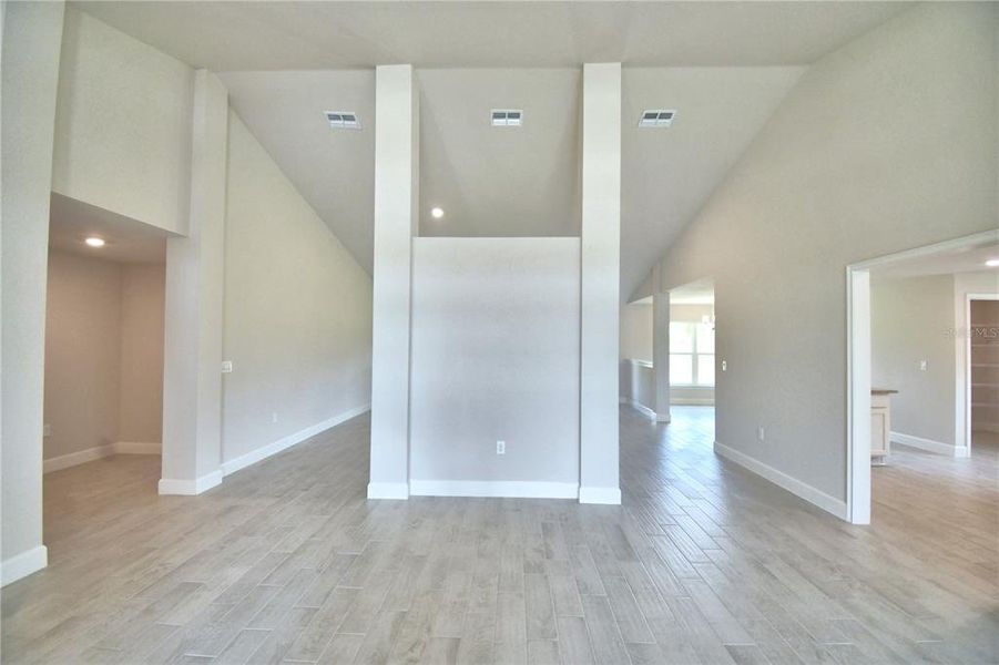 Spacious, unfurnished interior of a new home in Lake Juliana Estates, Auburndale (Image 42). Spacious, unfurnished interior of a new home in Lake Juliana Estates, Auburndale (Image 42).