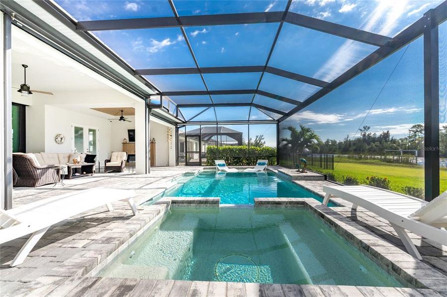 Exterior details and patio area of a home in , Port Charlotte (Image 31).