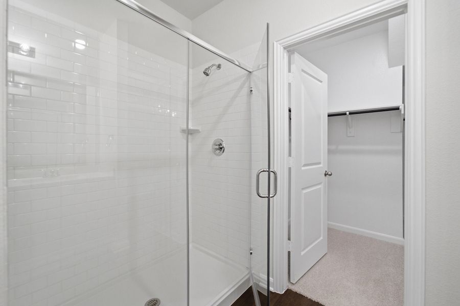 Furnished interior view inside a new home in La Terra, Celina (Image 13).