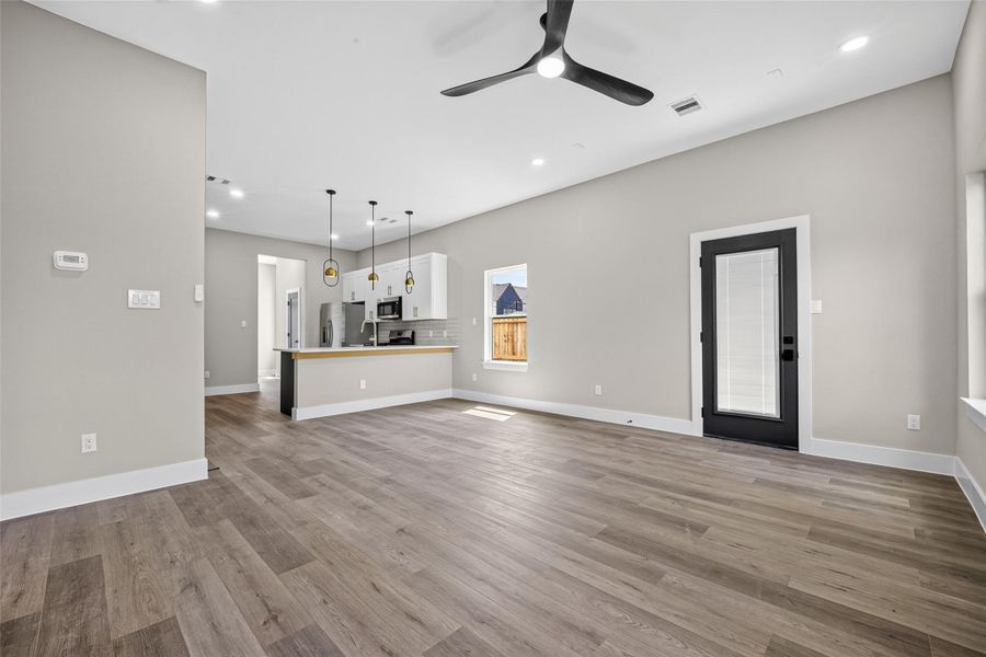 Spacious, unfurnished interior of a new home in , Houston (Image 20). Spacious, unfurnished interior of a new home in , Houston (Image 20).