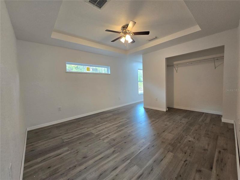Spacious, unfurnished interior of a new home in , Ocklawaha (Image 34).