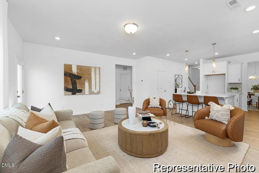 NTR 22 Devin 2098 EB3 IO (13)-13REP