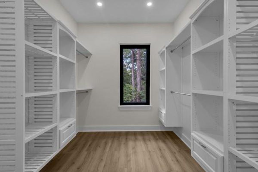 Spacious, unfurnished interior of a new home in , Atlanta (Image 62).