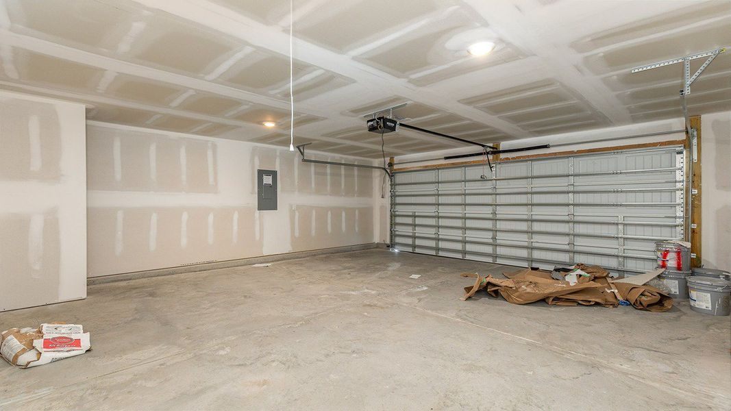 Representative unfurnished interior of a home built from the DOVER-EXPRESS by D.R. Horton in Stanbury Creek, Supply (Image 20).
